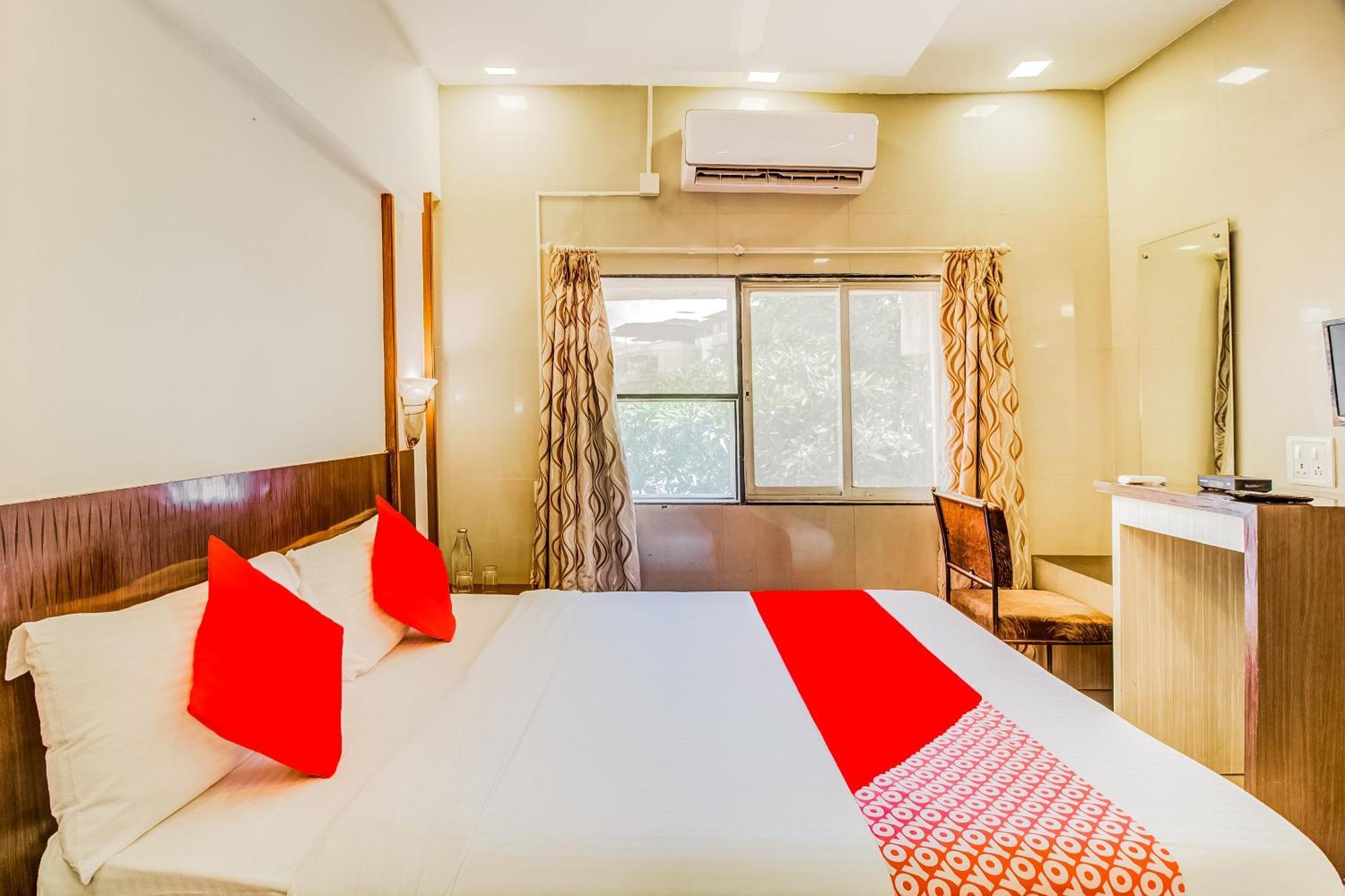 Collection O 81194 Hotel Panchratna Panvel Exterior foto