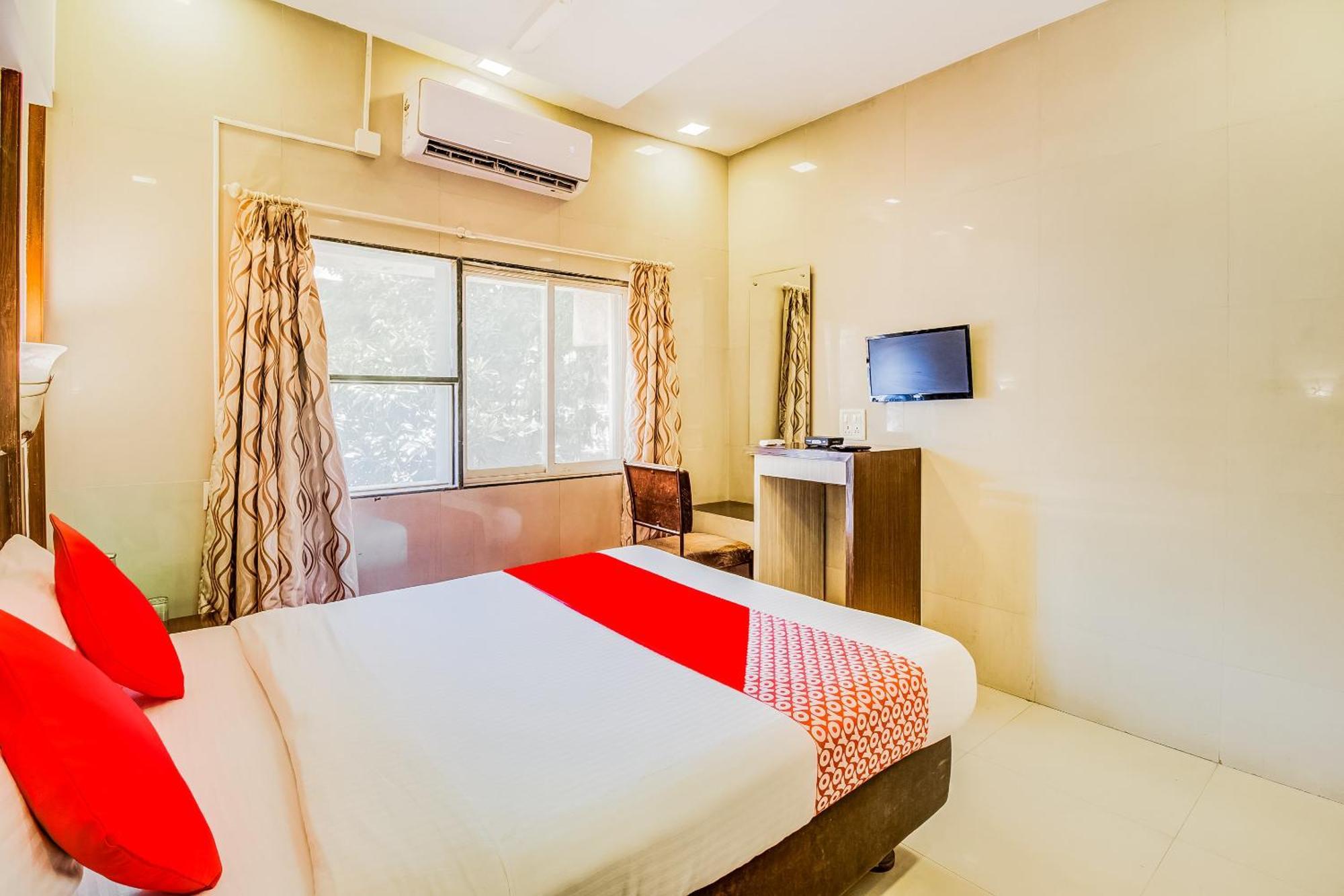 Collection O 81194 Hotel Panchratna Panvel Exterior foto