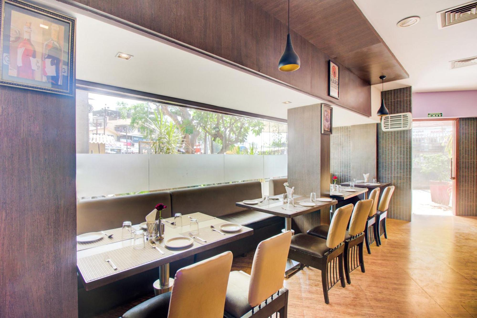 Collection O 81194 Hotel Panchratna Panvel Exterior foto