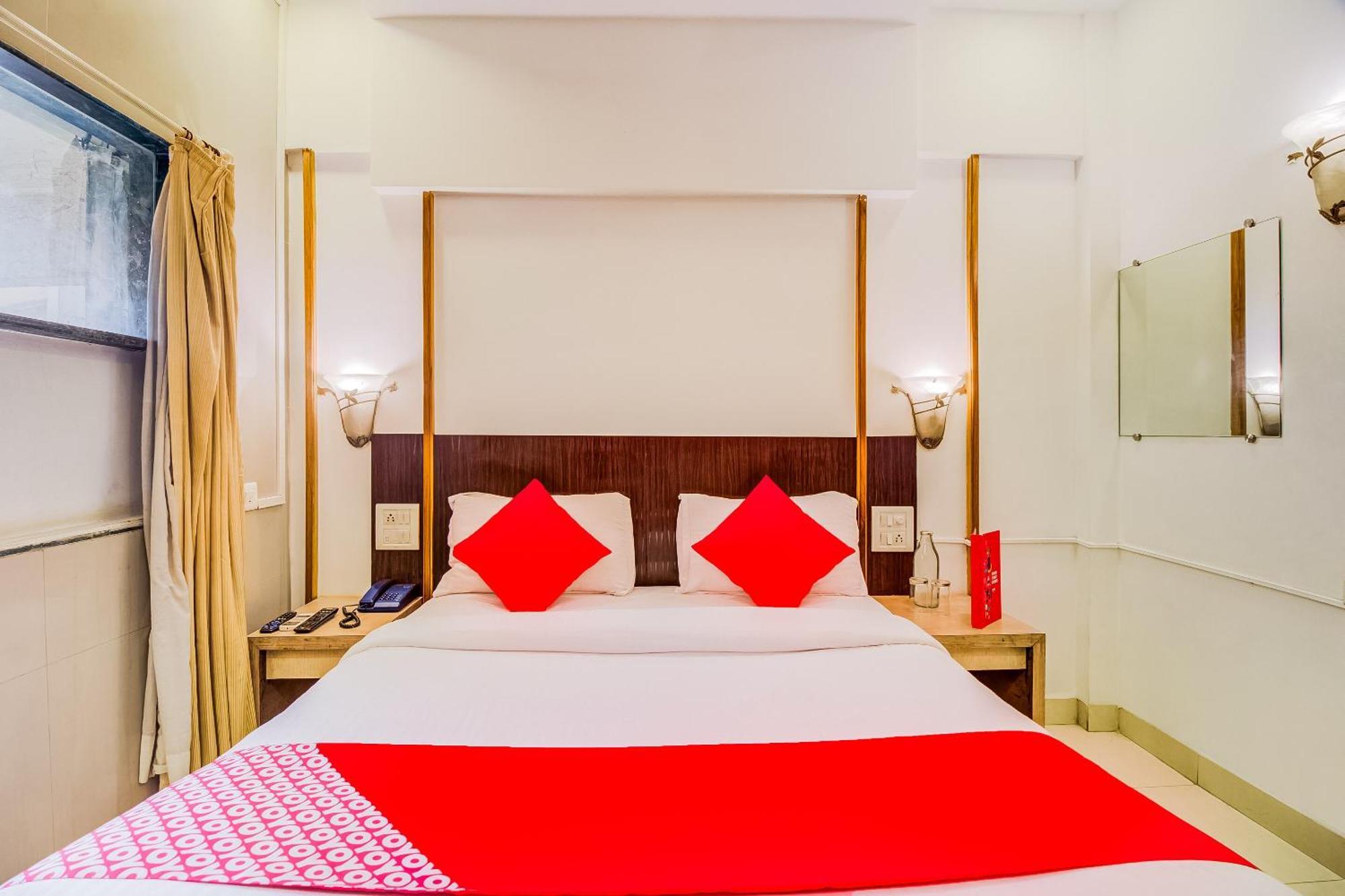 Collection O 81194 Hotel Panchratna Panvel Exterior foto